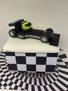 COCHE DE FÓRMULA 1 comestible Mercedes Lewis Hamilton Decoración de pasteles Pasteles Topper - Imagen 1 de 11