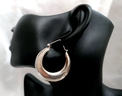 BELLISSIMI ORECCHINI ETNICI AD ARCO IN ARGENTO, RAJASHTAN (INDIA). - Immagine 1 di 4