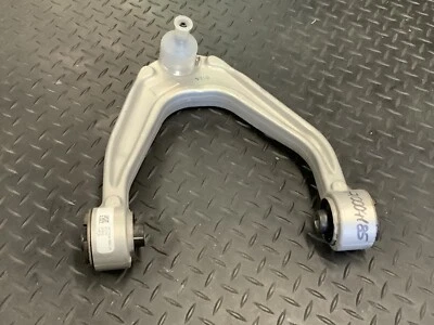 MASERATI  GHIBLI / QUATTROPORTE M156  FRONT LH UPPER LEVER p/n 670004185 - Image 1 of 2