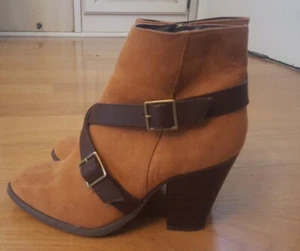 NEU Damengröße 6 braun Wildleder bezaubernd Charlie's Stiefel - Bild 1 von 4