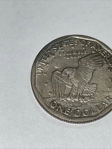 1979 Susan B Anthony Liberty P Dollar U.S. Coin - Picture 1 of 4