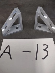 8020 INC Equivalent Aluminum 4 Hole Inside Corner Gusset 10 Series P/N 4136 New - Bild 1 von 8
