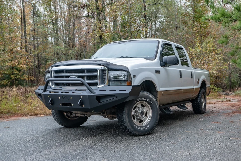 Front Bumper for 1999-2004 Ford F-350 Super Duty, Fab Fours FS99-RS1662-1 Foto 1 de 3