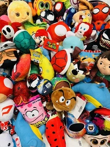 Crane Claw Machine Animal Plush Filler Mix 110 Pieces (40% Licensed) Small 5-9” - Picture 1 of 4