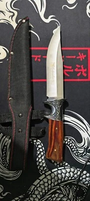 Cuchillo de caza hecho en EE. UU. con bolsa protectora - hoja afilada, mango ornamentado Foto 1 de 4