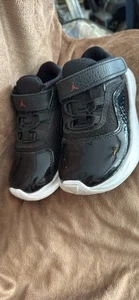 Kleinkinder Baby Nike Air Jordan schwarz 9c - Bild 1 von 5