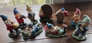 9 Wichtel Feengarten Miniaturen Keramik - Bild 1 von 4