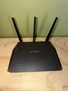 NETGEAR Nighthawk R7000 AC1900 WiFi Router Black SPEEDS (UP TO 1900 Mbps) - Picture 1 of 3