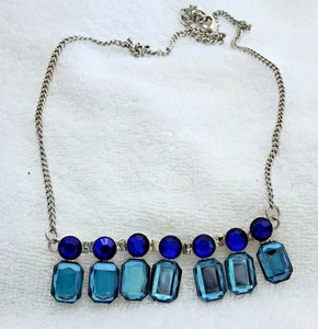 BLAUE ACRYL PERLEN TROPFEN HALSKETTE - Bild 1 von 1