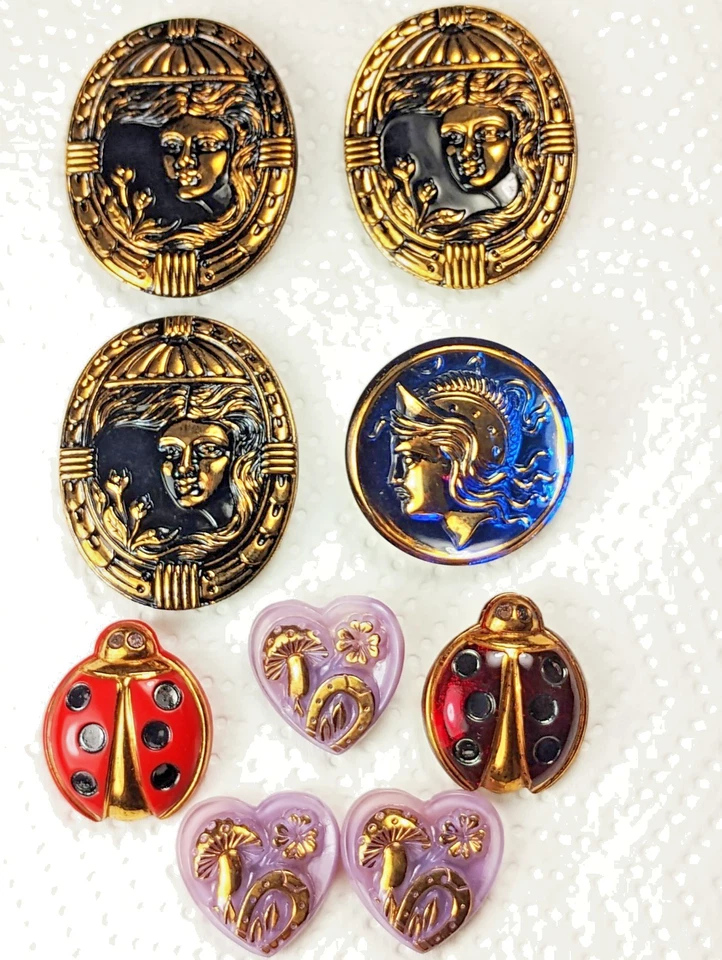 Vintage Czech Glass Art Deco Button Lot - Image 1 of 4