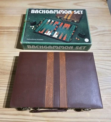 Vintage Backgammon Set in Faux Leather Carry Case, Complete, Boxed, never used. - Image 1 of 4
