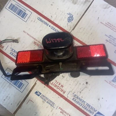 Conjunto de luces de matrícula 83 Honda CB550SC Nighthawk OEM Foto 1 de 3