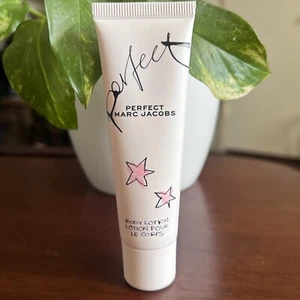 Marc Jacobs Perfect Body Lotion 30 ml ℮ 1,0 fl oz NUEVO SIN CAJA - Imagen 1 de 2