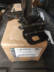 New Hood Latch Lock Fits 2015-2018 Cadillac Escalade Suburban Tahoe 84355610 - Picture 1 of 5