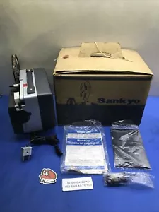 PROYECTOR SUPER 8 8MM SANKYO DUALUX 1000 RETRO VINTAGE OBJETO DECORATIVO - Imagen 1 de 10