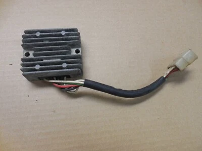 Yamaha XJ750 1982 rectificador regulador de voltaje xj 750 maxim Foto 1 de 2