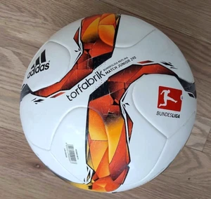 Adidas Football 2015 Torfabrik Bundesliga Replika Match Junior 290 SIZE 5 - Picture 1 of 5