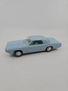 1968 Ford Thunderbird Dealer Promo Model Car 1/25 Damage Wh27 - Picture 1 of 10