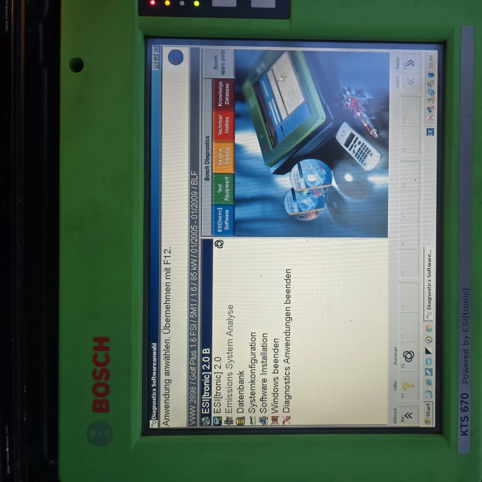 Bosch KTS 670 Esi Tronic 2.0 Tester Auslesen 11/2011 - Bild 1 von 4