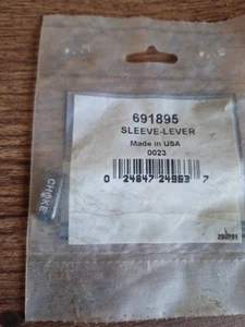 OEM Genuine Briggs & Stratton Engine Choke Lever Sleeve. Part 691895 - Picture 1 of 1