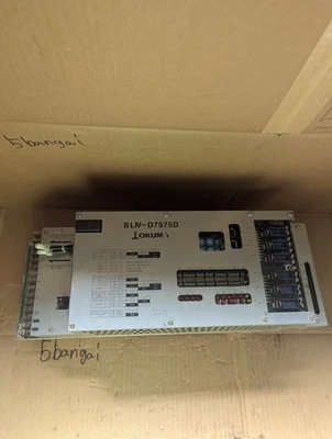 Servoaccionamiento OKUMA BLIV-D7575D U0532-0006-001-11 retirado de la máquina en funcionamiento Foto 1 de 4