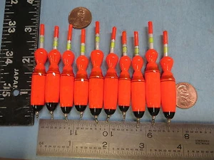 10 NUOVI GALLEGGIANTI / BOBBER IN LEGNO PANFISH PESCA SUL GHIACCIO NO FREEZE UP ON LINE B128 - Foto 1 di 3