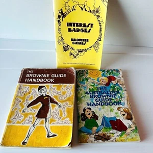 Brownie Guides Vintage Handbook Guide Interest Badges Books x3 Australia & UK - Picture 1 of 23