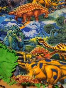 Fleece Stoffdecke ohne Nähen - Dinosaurier - Bild 1 von 1