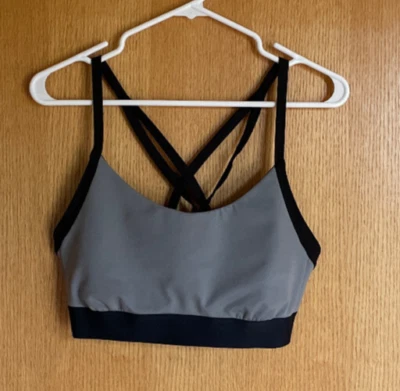 Sutiã esportivo The North Face tamanho XL cinza/preto tiras flashdry sem enchimento - Imagem 1 de 4