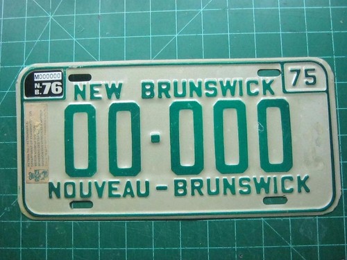 1975 Plate w 76 sticker New Brunswick Canada Sample License Plates new ...