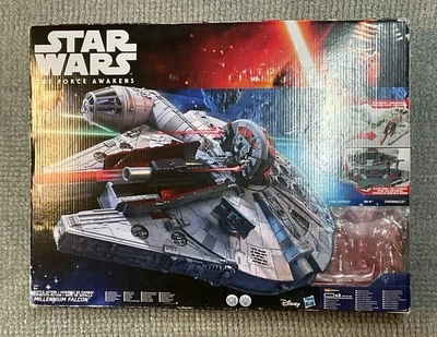 HASBRO / Disney / STAR WARS MILLENNIUM FALCON / in Originalverpackung - Bild 1 von 4