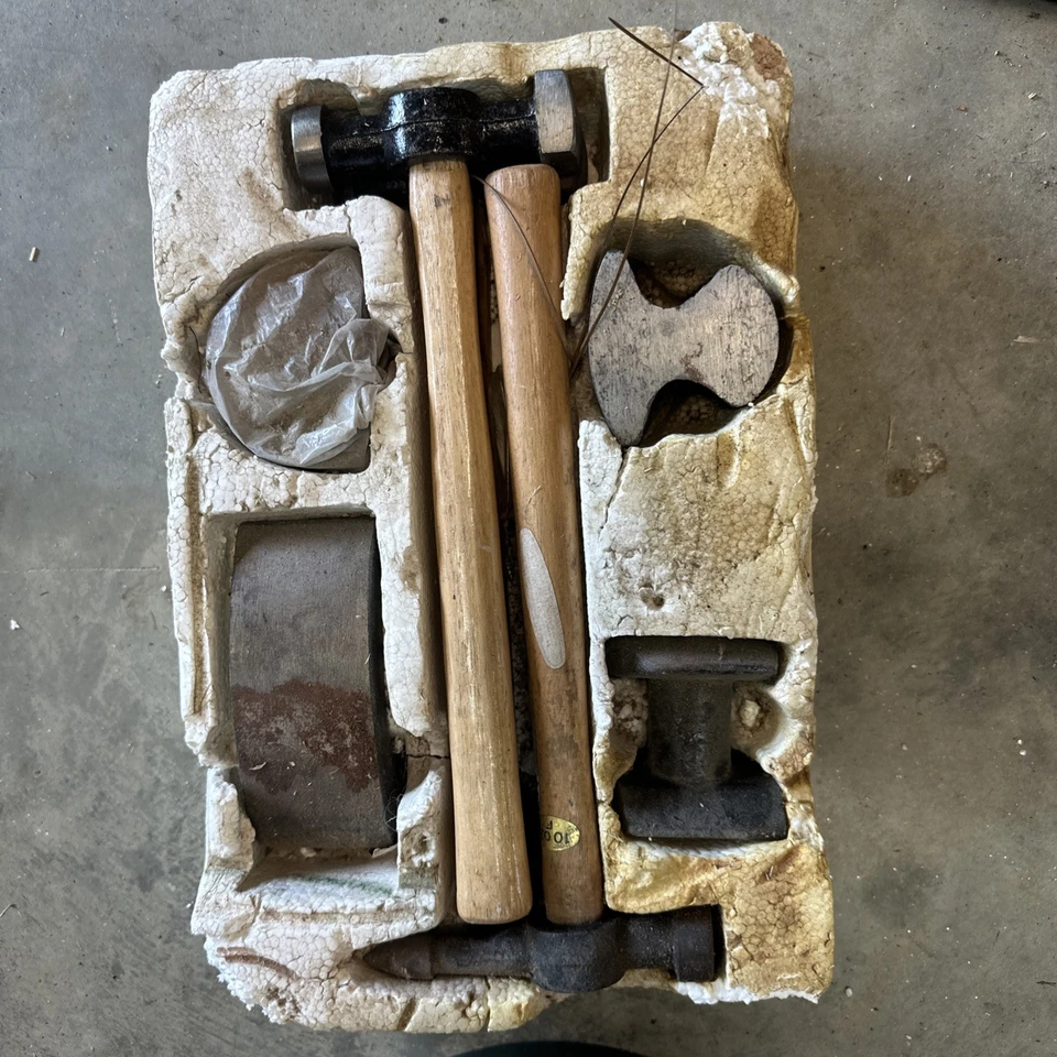 KIT DE HERRAMIENTAS DE REPARACIÓN DE ABOLLADURAS DE PANEL DE CARROCERÍA AUTOMÁTICA DE 7 PIEZAS JUEGO DE MARTILLOS DE MADERA Foto 1 de 1