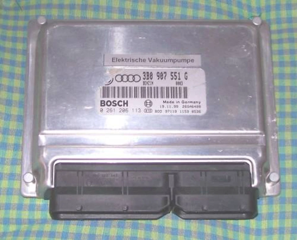 Centralina motore VW Passat/Audi A4/A6 2.8 V6 ATQ 3B0907551G 0261206113 - Immagine 1 di 1