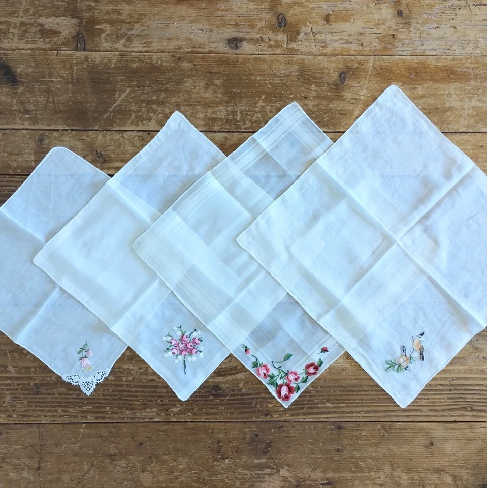 Lote de 4 Pañuelos Vintage Cuadrados Blancos Bordados Italianos Florales Pájaros Foto 1 de 4