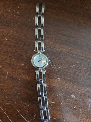Reloj Mujer Fossil F2 Correa Eslabón Plateado Es-8875 Necesita Batería Foto 1 de 3