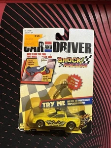 Corvette 2000 Road Champs Car and Driver Shock Racers 2000 con herramienta 1:64 sellado - Imagen 1 de 2