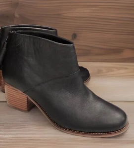 Toms Sz 9.5 Boots Leather - Picture 1 of 18