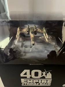 2020 SDCC MATTEL HOT WHEELS 40th Aniver STAR WARS EMPIRE X-WING DAGOBAH IN HAND - Picture 1 of 4
