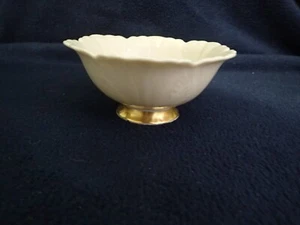 Lenox Dorian 24K Oro-Trim Fruta Nuez Caramelo Patas Cuenco con Pegatinas Originales - Imagen 1 de 4