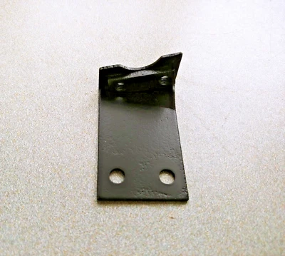 BONITO SOPORTE DE MONTAJE DE CUBIERTA DE VENTILADOR ANTIGUO ORIGINAL PORSCHE 356 356A USADO CON TUERCA CAUTIVA Foto 1 de 4