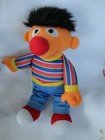 Sesamstraße Stoffpuppe Ernie ca.35 cm. aus Ernie und Bert Kuschelpuppe
