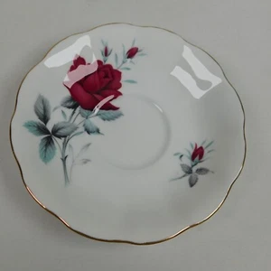 Platillo Royal Albert Sweet Romance SOLO Bone China Rojo Rosa Oro Borde Repuesto - Imagen 1 de 7