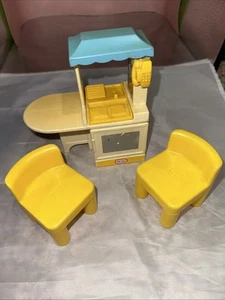 Vintage Little Tikes Party Kitchen Dollhouse Furniture And 2 Yellow Chairs Toys - Picture 1 of 10