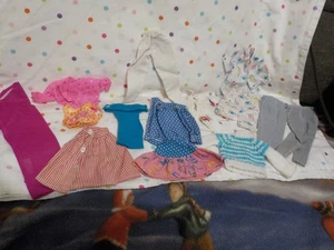 Kleines Konvolut Vintage Barbie Outfits, alle in super Zustand, Mattel, Puppe #2 - Bild 1 von 5