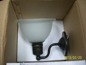 Progess Madison 1-Lt Bath Wall Bracket Antique Bronze - P3161-20 lights - Picture 1 of 2