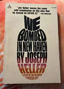 Joseph Heller We Bombed in New Haven 1st Delta Ed. 1969 Play - Imagen 1 de 2
