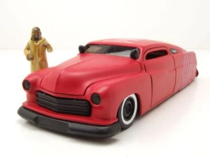 Mercury 1951 Con Creep Figura Modellino Auto Rossa 1:24 Jada Toys - Foto 1 di 9
