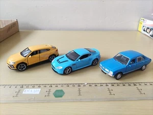 WELLY, PEUGEOT 504+LAMBORGHINI URUS+ASTON MARTIN V 12 - Foto 1 di 2