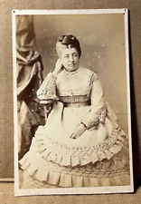FASHION HISTORY int LADY IN FANTASTIC RUFFLED BUSTLE PERIOD DRESS 1880 CDV PHOTO