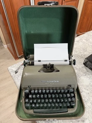 Máquina de escribir Remington Quiet-Riter de colección; Miracle Tab; años 50 Foto 1 de 4